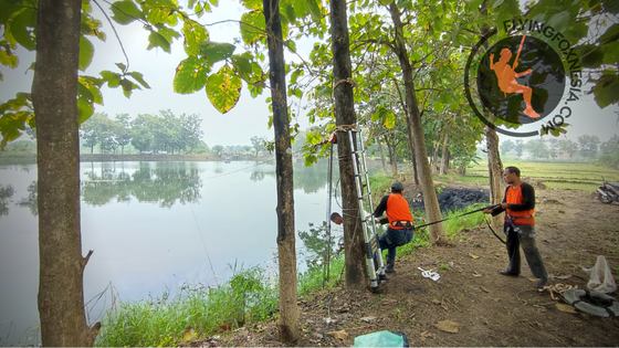 Instalasi Flyingfox 115 Meter di Wisata Telaga Pelemwatu Gresik 